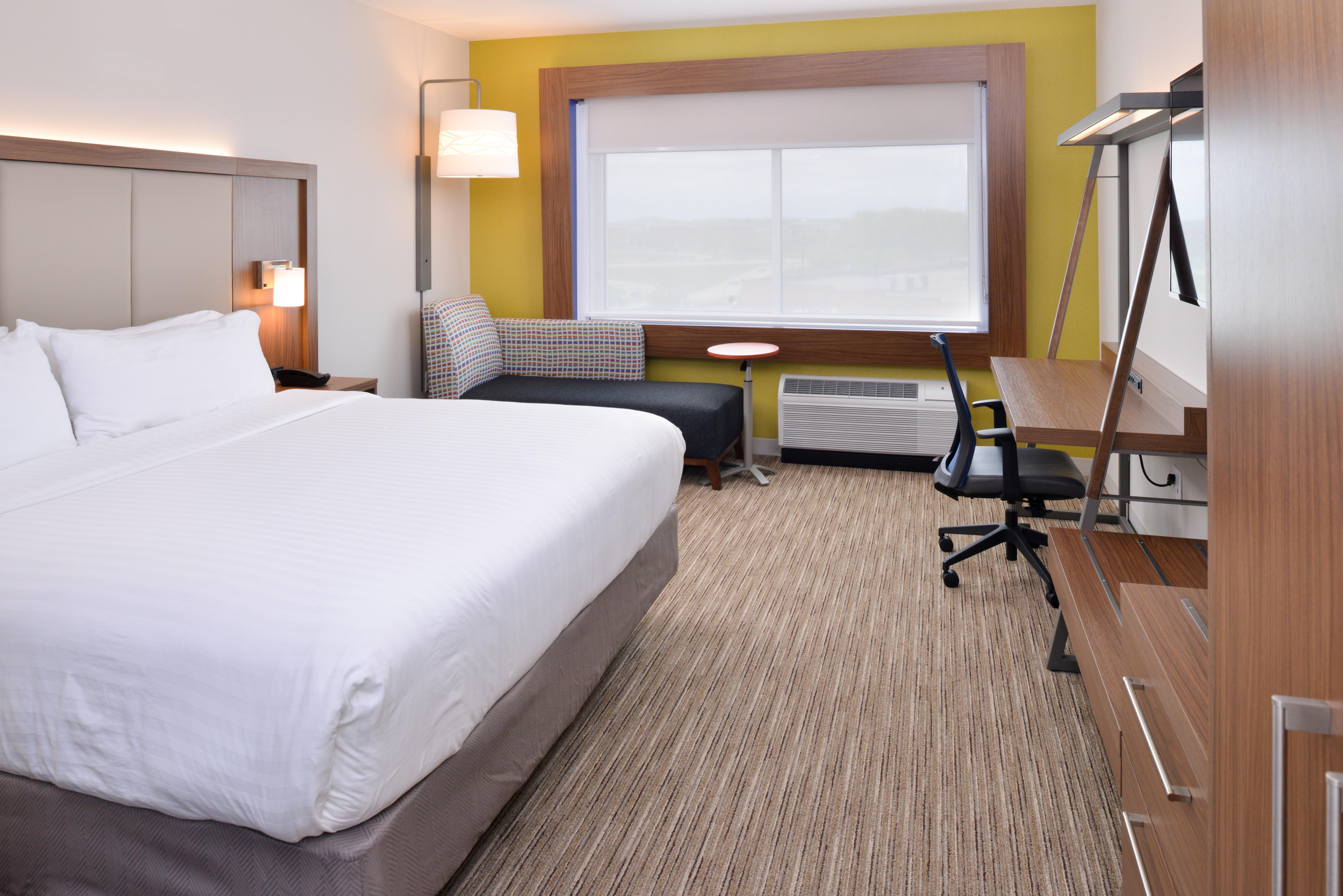 Holiday Inn Express & Suites Madison By Ihg Екстер'єр фото