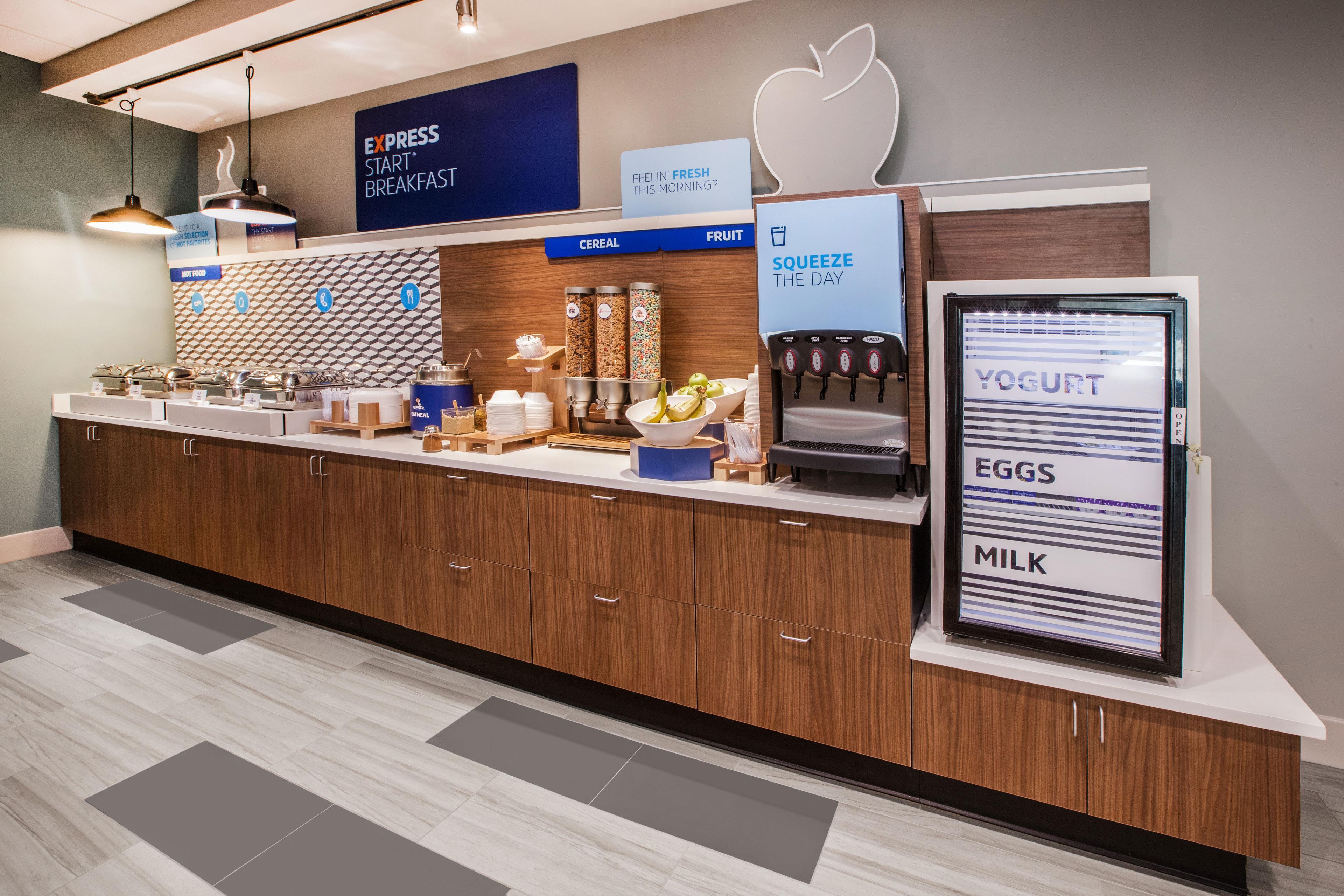 Holiday Inn Express & Suites Madison By Ihg Екстер'єр фото