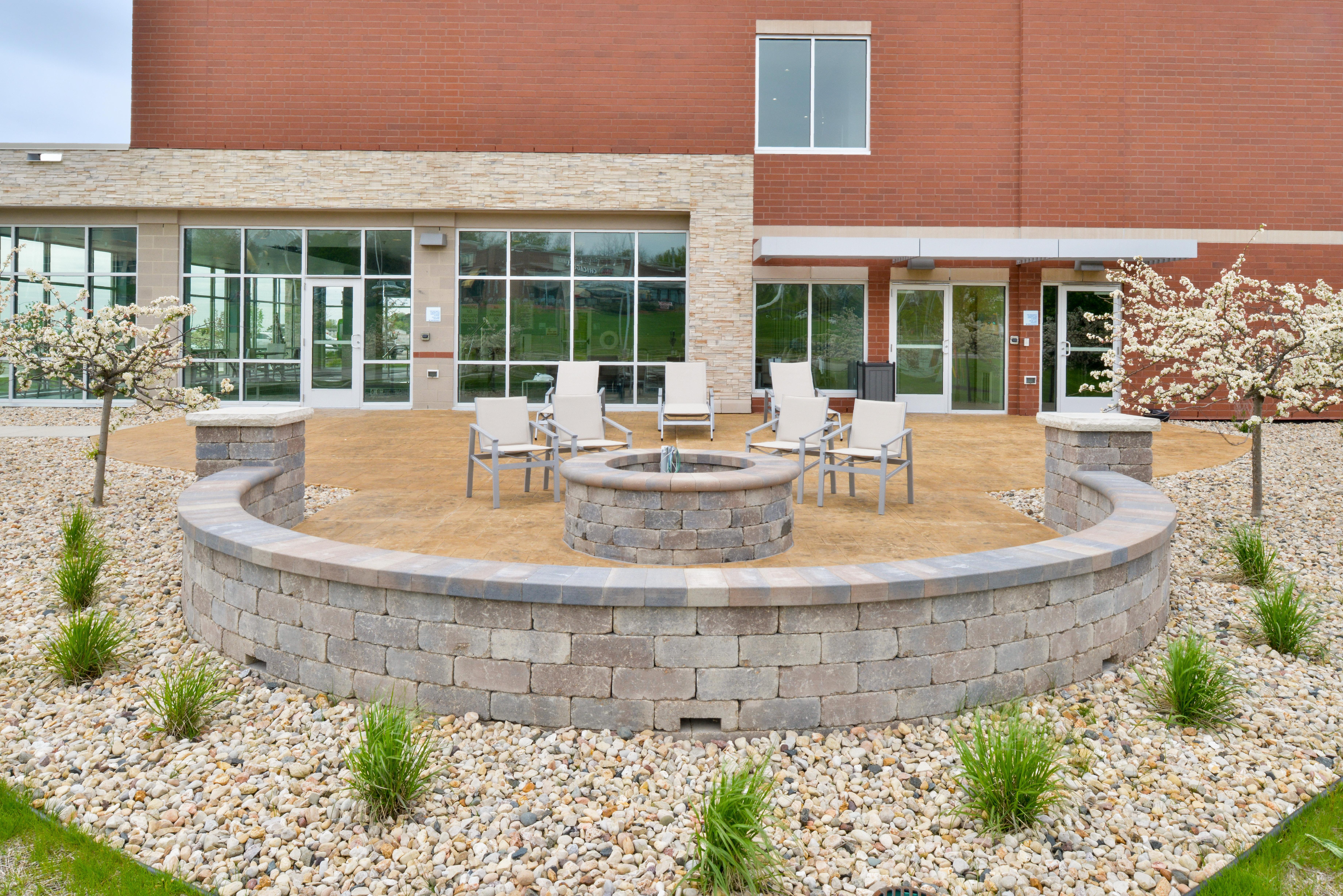 Holiday Inn Express & Suites Madison By Ihg Екстер'єр фото